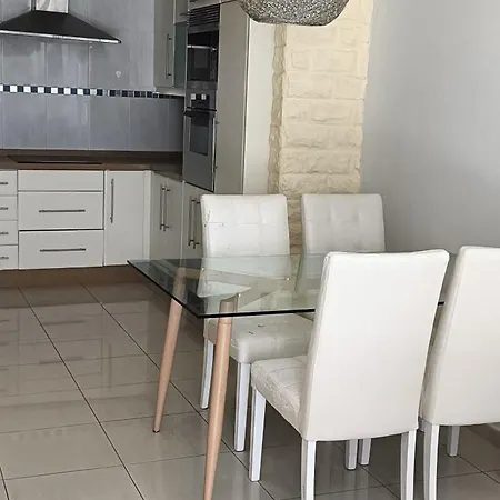 Saint Fe Apartment